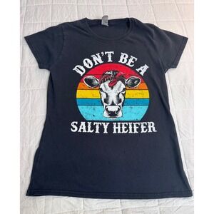Black Graphic Tee‎ Don't Be a Small Salty Heifer Cow Vintage Sunset Retro